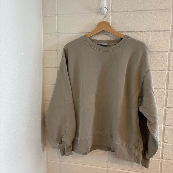 Aritzia TNA cozy fleece sweater in grey - Picture 1 of 3